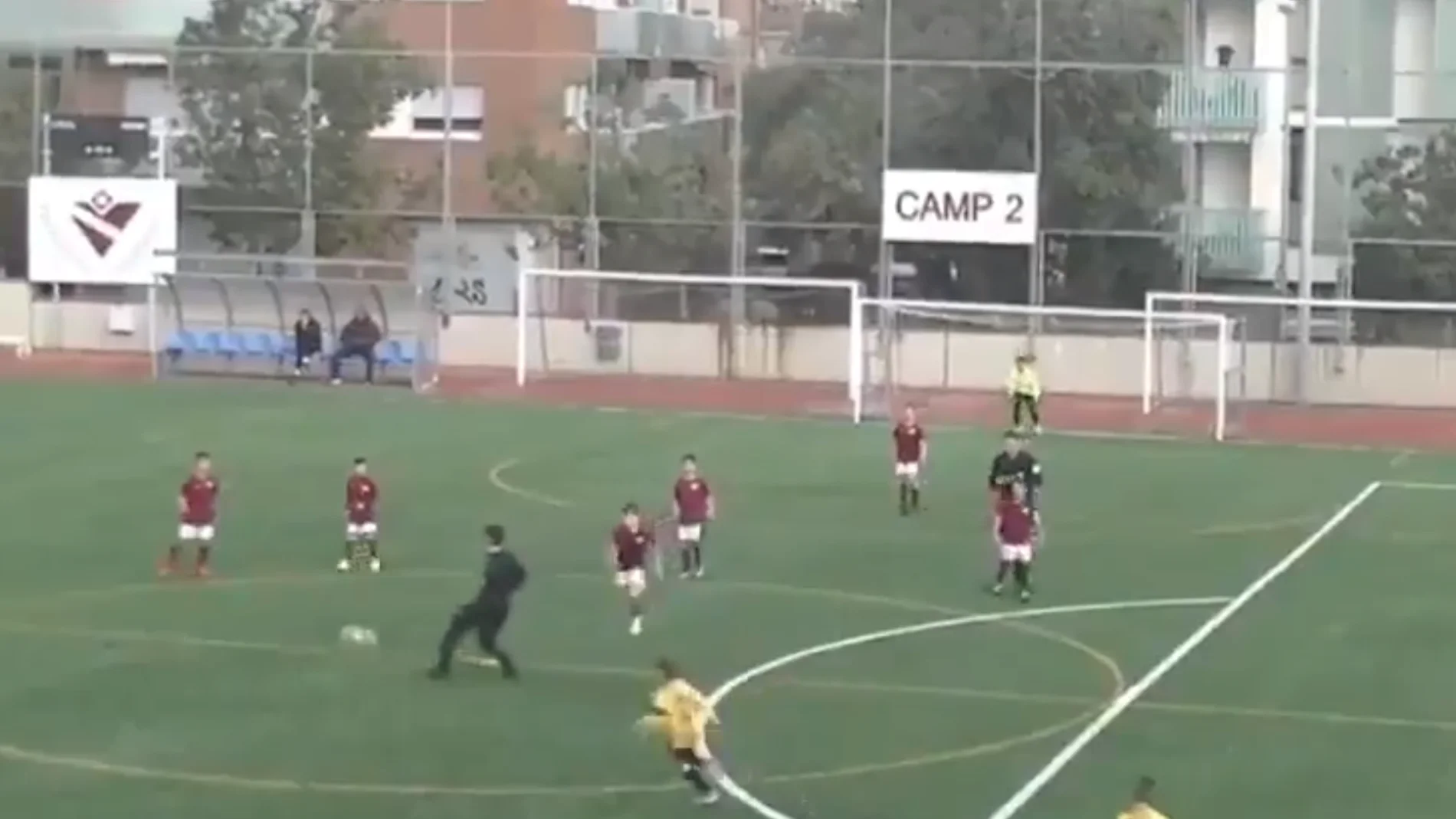 Lamentable acción de un entrenador de prebenjamines Lamentable acción de un entrenador de prebenjamines