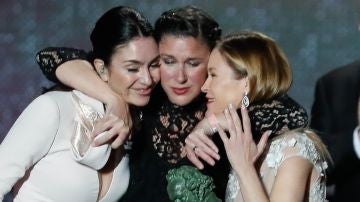 Celia Flores, María y Tamara Esteve, hijas de Marisol (Pepa Flores)