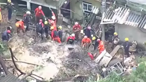 Al menos 44 muertos por lluvias torrenciales en Brasil Al menos 44 muertos por lluvias torrenciales en Brasil