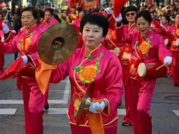 Los chinos dan la bienvenida al nuevo año fuera de sus fronteras Los chinos dan la bienvenida al nuevo año fuera de sus fronteras