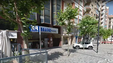 Fachada del hotel Los Bracos, situado en el centro de Logroño Fachada del hotel Los Bracos, situado en el centro de Logroño