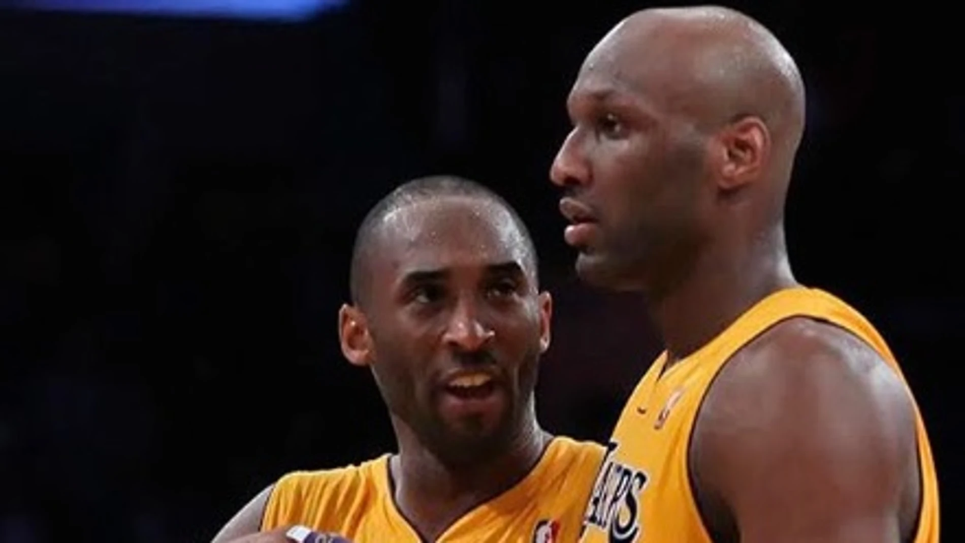 Kobe Bryant y Lamar Odom en un partido con los Lakers Kobe Bryant y Lamar Odom en un partido con los Lakers