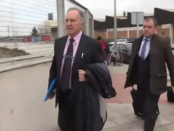 Comienza el macrojuicio contra Manos Limpias con Miguel Bernat acusando a las "cloacas del Estado" Comienza el macrojuicio contra Manos Limpias con Miguel Bernat acusando a las "cloacas del Estado"