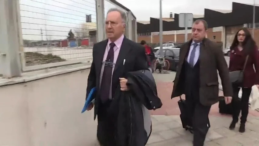 Comienza el macrojuicio contra Manos Limpias con Miguel Bernat acusando a las "cloacas del Estado" Comienza el macrojuicio contra Manos Limpias con Miguel Bernat acusando a las "cloacas del Estado"