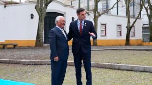 Pedro S&aacute;nchez, con el primer ministro de Portugal, Antonio Costa