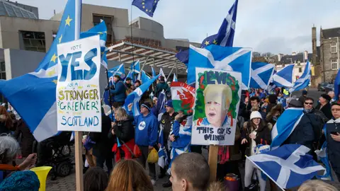 Escocia quiere pertenecer a la Unión Europea Escocia quiere pertenecer a la Unión Europea