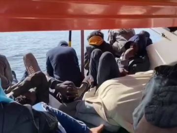 El Open Arms, con 363 migrantes, denuncia que Malta les haya negado un puerto hasta en tres ocasiones