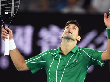 Djokovic celebra un punto ante Thiem