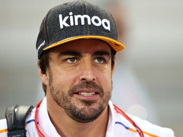 Fernando Alonso, esbozando una pequeña sonrisa