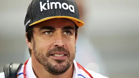 Fernando Alonso, esbozando una pequeña sonrisa Fernando Alonso, esbozando una pequeña sonrisa