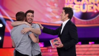 Gemeliers enamoran como Pablo Alborán y ganan la quinta gala de ‘Tu cara me suena’