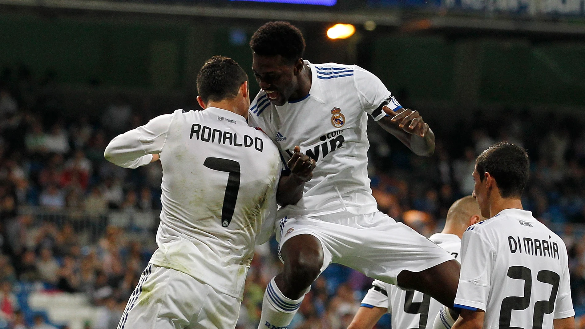 Cristiano, Adebayor, Di María y Benzema celebraun un gol del Madrid Cristiano, Adebayor, Di María y Benzema celebraun un gol del Madrid