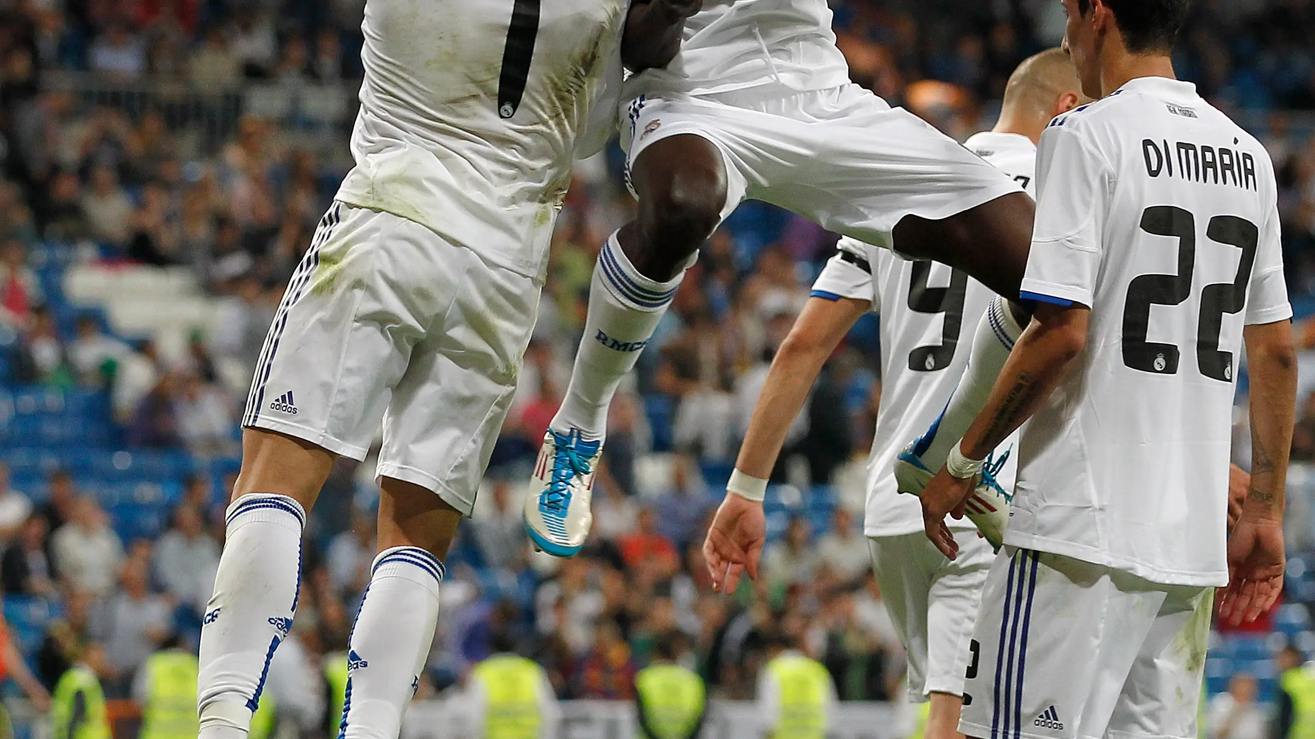 Cristiano, Adebayor, Di María y Benzema celebraun un gol del Madrid Cristiano, Adebayor, Di María y Benzema celebraun un gol del Madrid