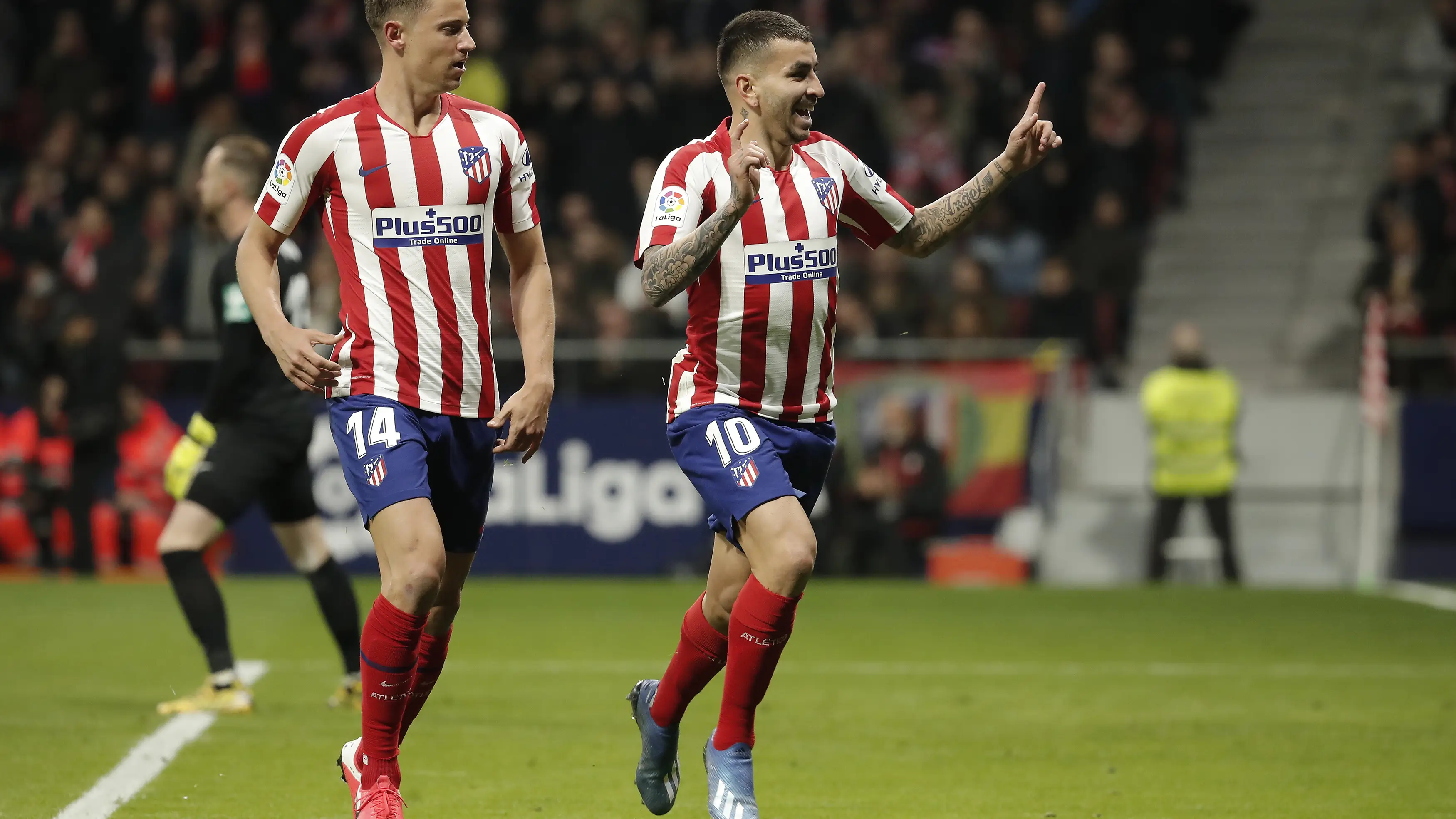 Correa celebra su gol junto a Llorente Correa celebra su gol junto a Llorente