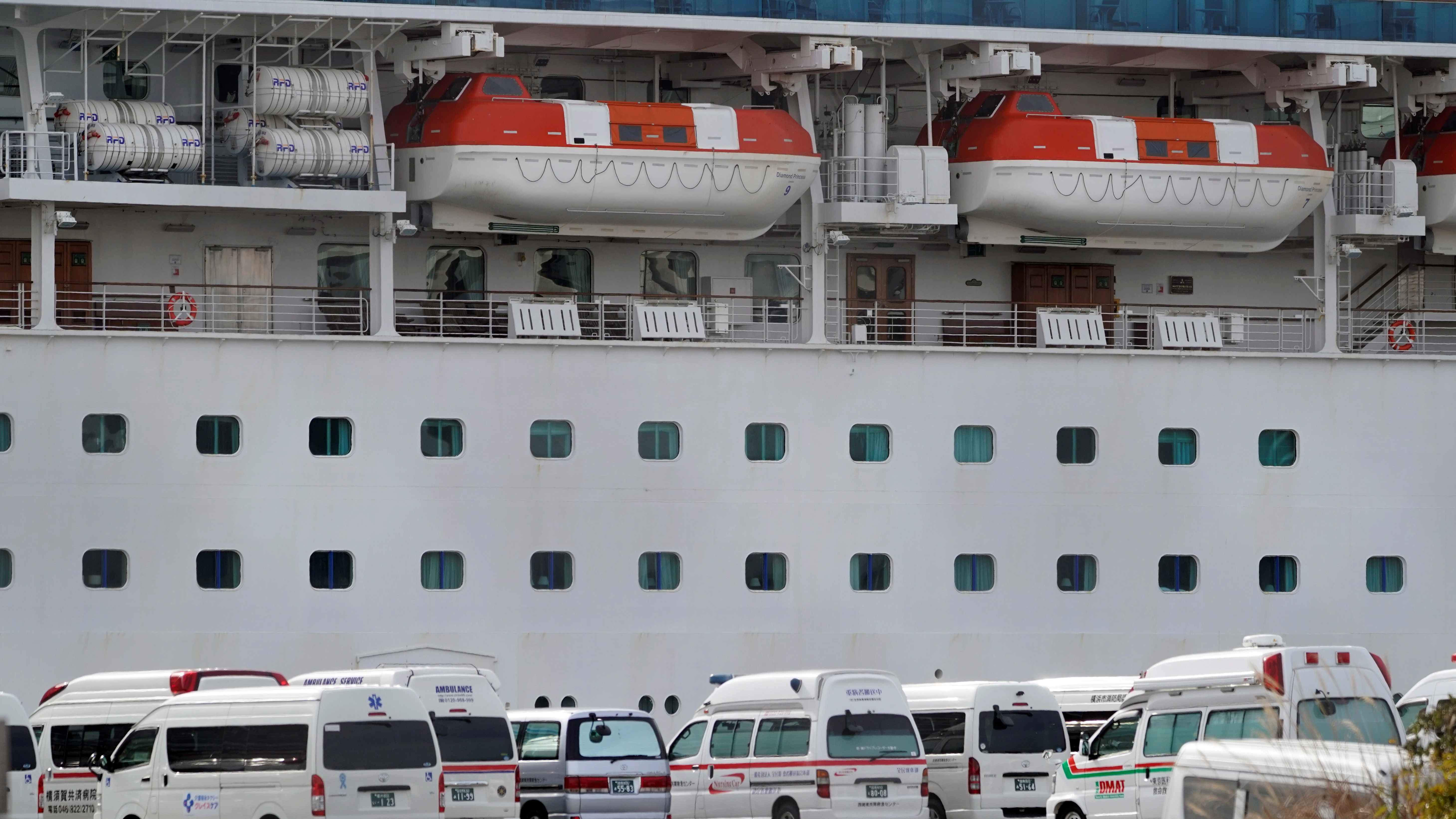 Ascienden a 64 los infectados por coronavirus en el crucero 'Diamond Princess' Ascienden a 64 los infectados por coronavirus en el crucero 'Diamond Princess'