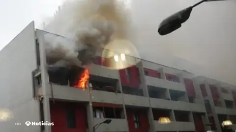 Una persona ha resultado herida leve en el incendio de una vivienda de Bilbao Una persona ha resultado herida leve en el incendio de una vivienda de Bilbao