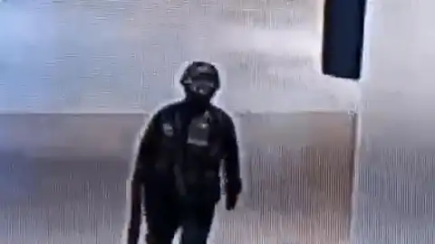 Un soldado mata a 20 personas y retiene a más de una decena en un centro comercial de Tailandia Un soldado mata a 20 personas y retiene a más de una decena en un centro comercial de Tailandia