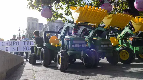 Manifestación de agricultores para conseguir mejoras Manifestación de agricultores para conseguir mejoras
