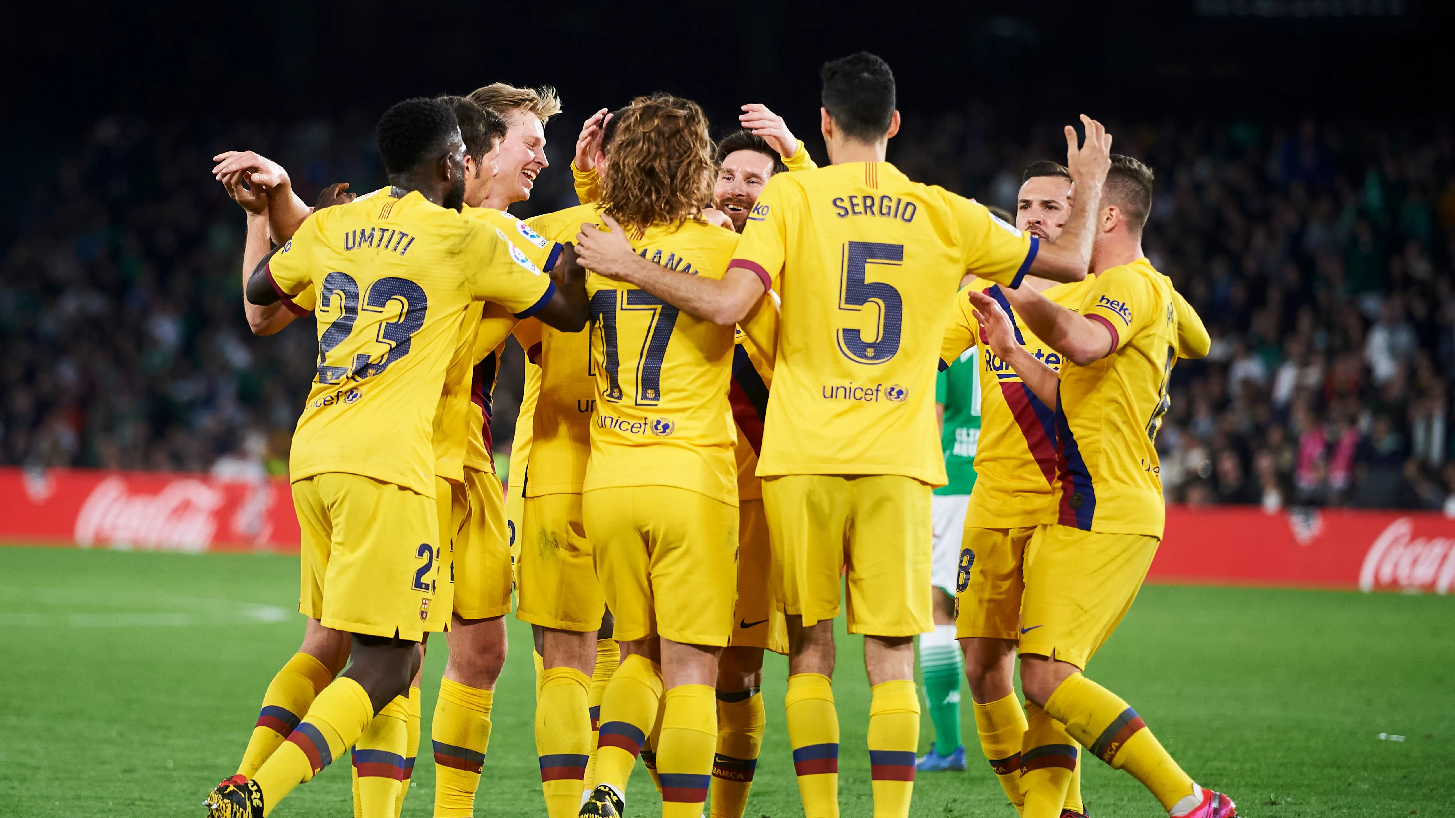 Los jugadores del Barcelona celebran un gol ante el Betis Los jugadores del Barcelona celebran un gol ante el Betis