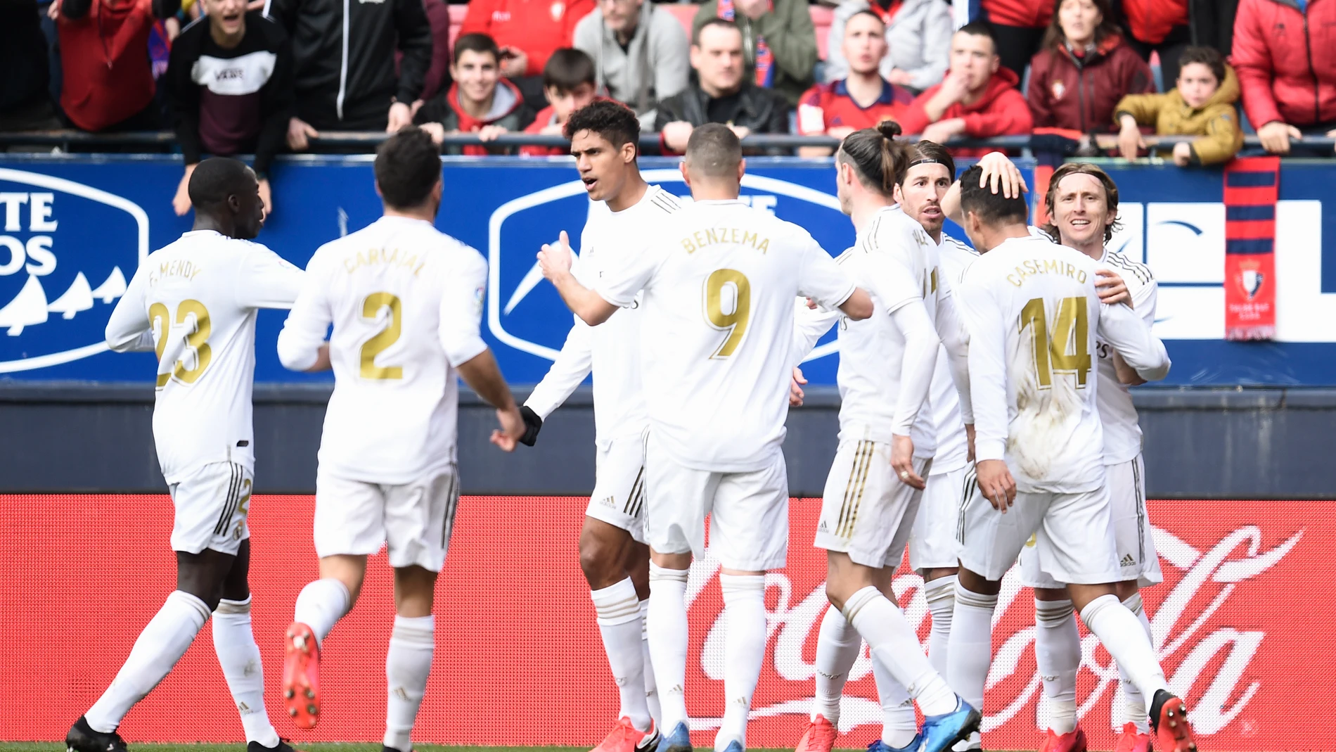 Los jugadores del Madrid celebran un gol Los jugadores del Madrid celebran un gol