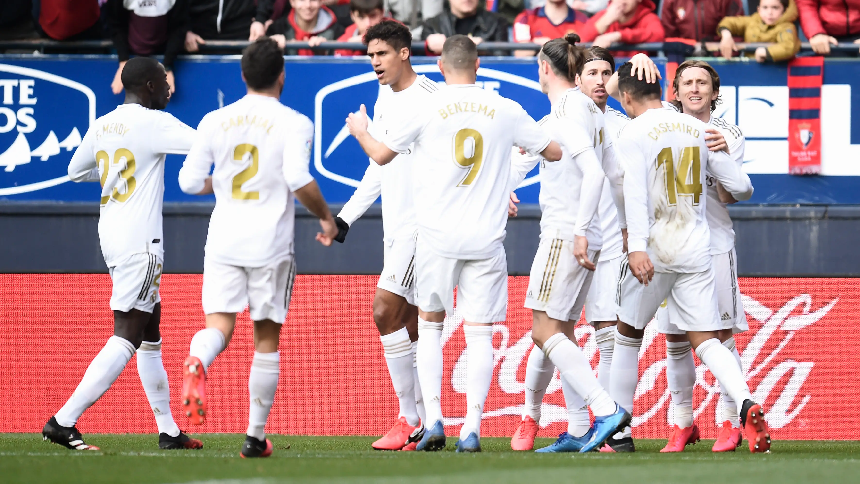 Los jugadores del Madrid celebran un gol Los jugadores del Madrid celebran un gol