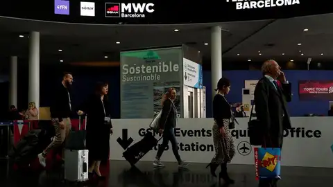 A3 Noticias Fin de Semana (09-02-20) Amazon cancela su asistencia al Mobile World Congress por el coronavirus A3 Noticias Fin de Semana (09-02-20) Amazon cancela su asistencia al Mobile World Congress por el coronavirus