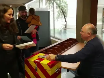 Los suizos aprueban en referéndum penalizar por primera vez la discriminación por orientación sexual Los suizos aprueban en referéndum penalizar por primera vez la discriminación por orientación sexual