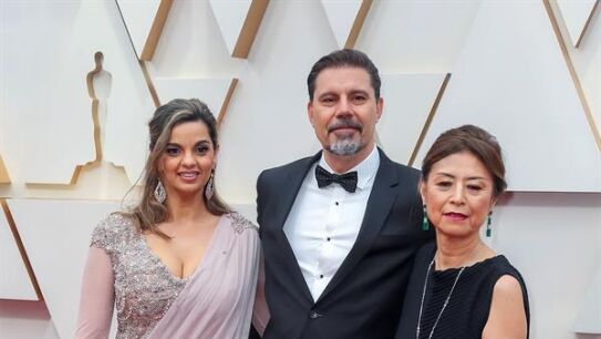 Sergio Pablos, el director de la pel&iacute;cula de animaci&oacute;n 'Klaus', acompa&ntilde;ado de Marisa Roman y Jinko Gotoh