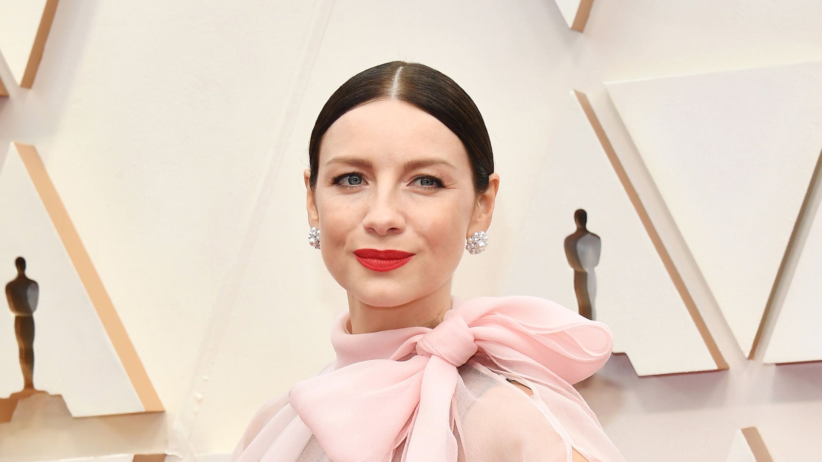 'Outlander': Caitriona Balfe, a lo Julia Roberts en 'Pretty Woman' con su look más impresionante en los Oscar
