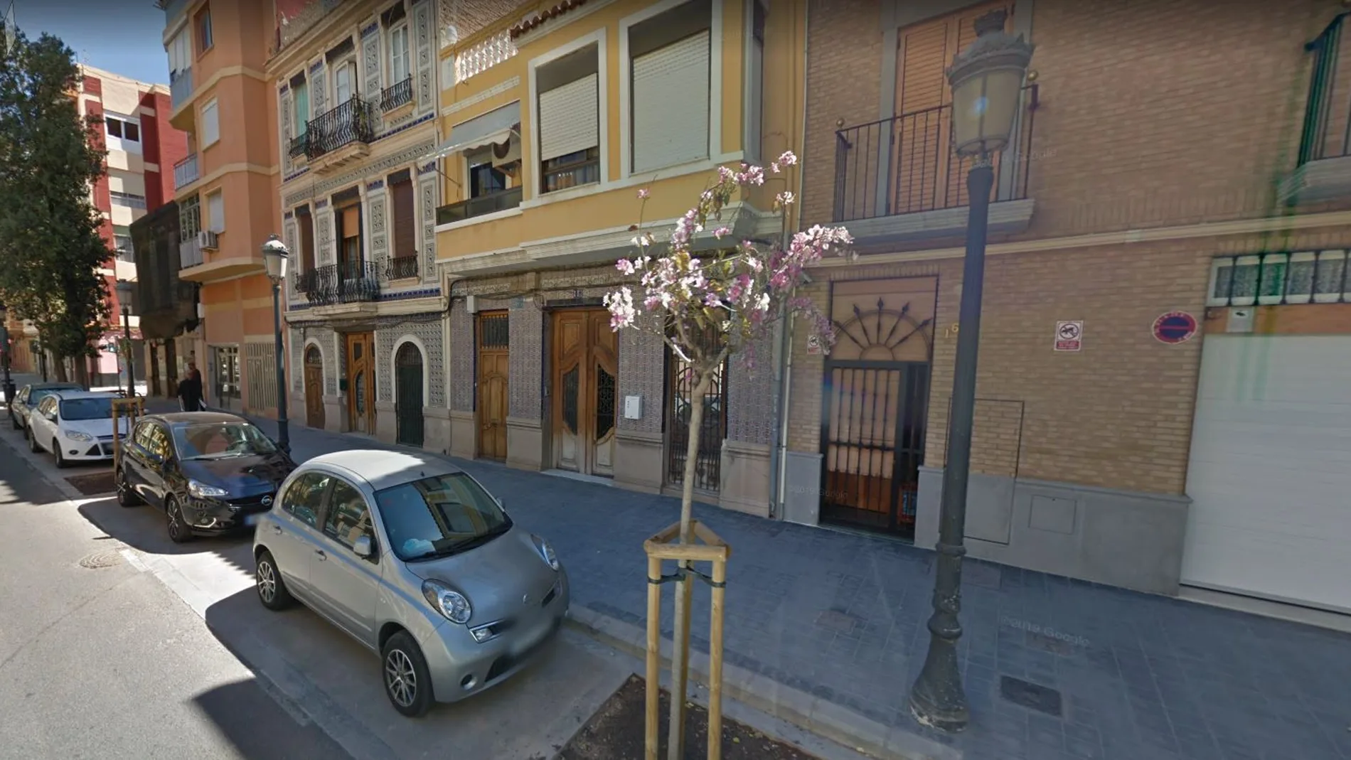 Calle de la Reina del barrio valenciano de Cabanyal Calle de la Reina del barrio valenciano de Cabanyal