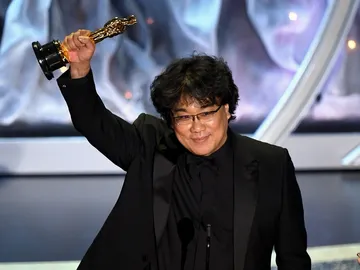 Bong Joon-ho y 'Parásitos' arrasan en los Oscar Bong Joon-ho y 'Parásitos' arrasan en los Oscar