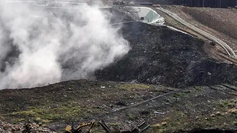 Trabajos de rescate de los trabajadores sepultados en Zaldibar Trabajos de rescate de los trabajadores sepultados en Zaldibar