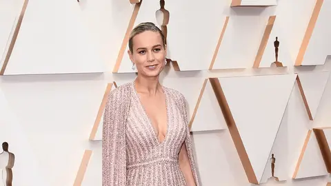 Una brillante Brie Larson Alfombra roja Premios Oscar 2020