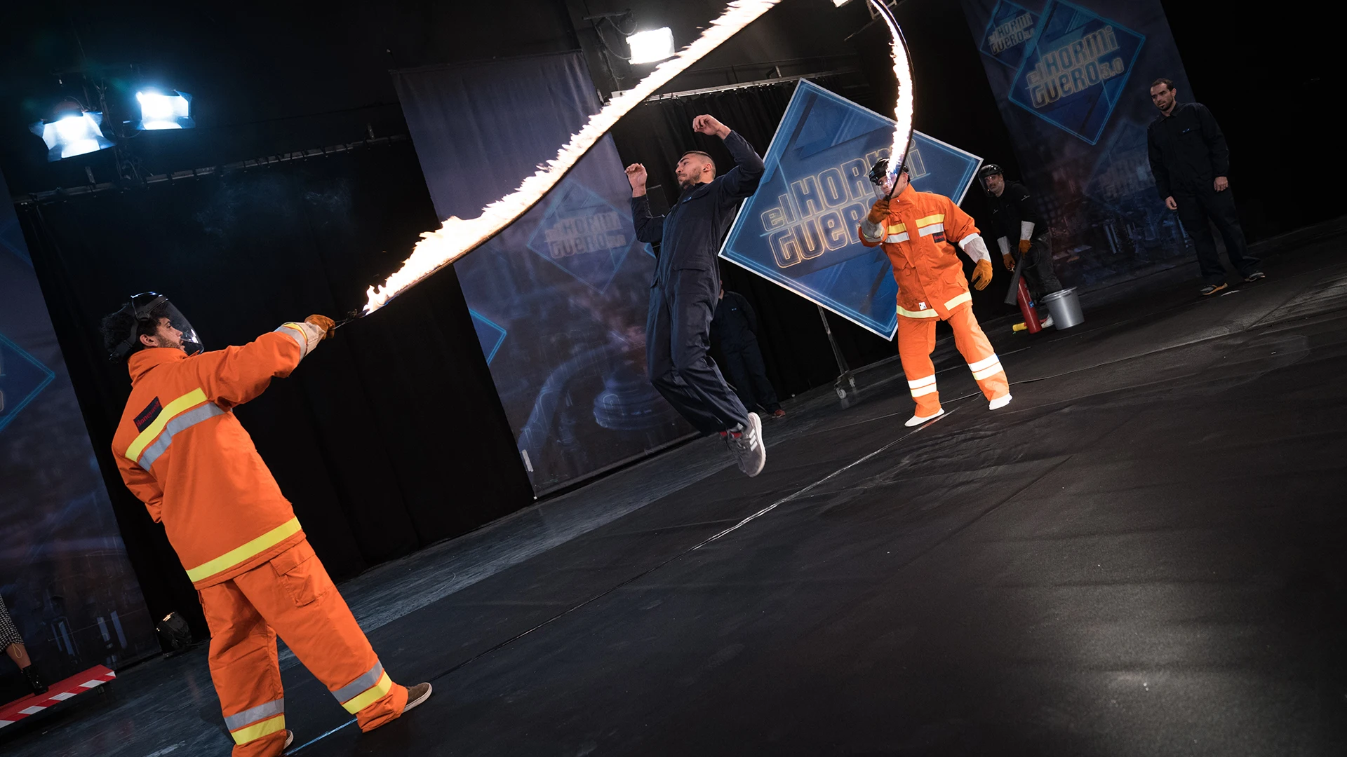 La comba del infierno, el reto más peligroso afrontado por los gimnastas de 'El Hormiguero 3.0' La comba del infierno, el reto más peligroso afrontado por los gimnastas de 'El Hormiguero 3.0'