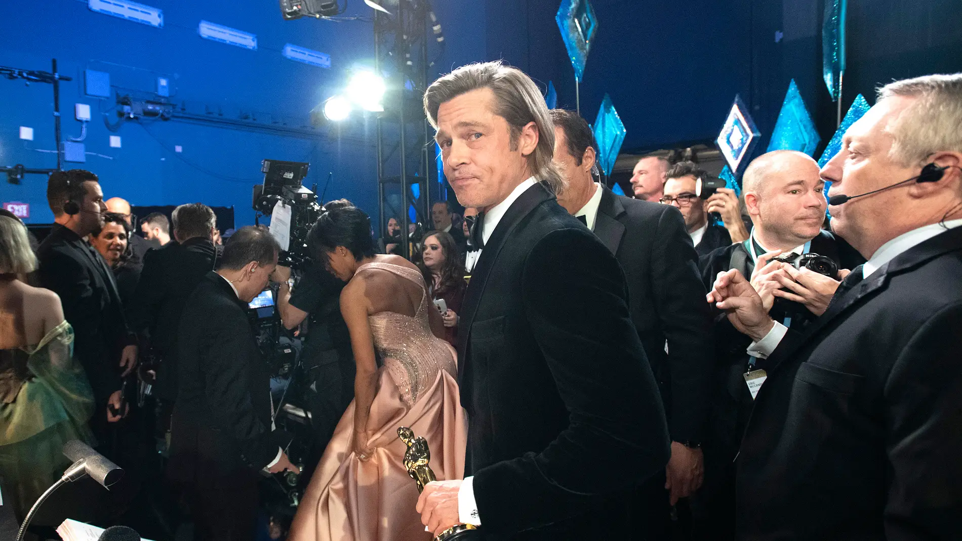 Brad Pitt tras ganar el Oscar a Mejor Actor de Reparto
