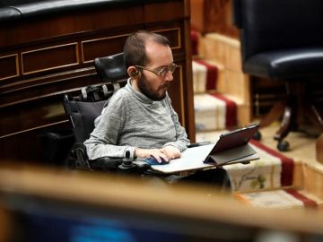 El diputado de Unidas Podemos Pablo Echenique en el Congreso