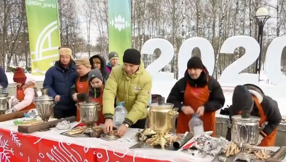 Rusia celebra su tradicional festival del té