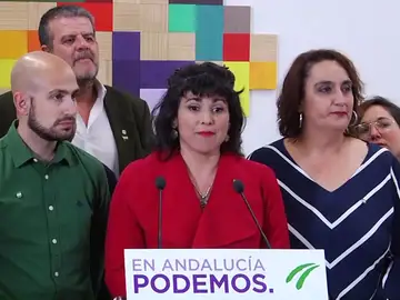 La líder de Podemos Andalucía, Teresa Rodríguez, está ya pensando en un nuevo partido "menos madrileño, masculino y de clase media" La líder de Podemos Andalucía, Teresa Rodríguez, está ya pensando en un nuevo partido "menos madrileño, masculino y de clase media"