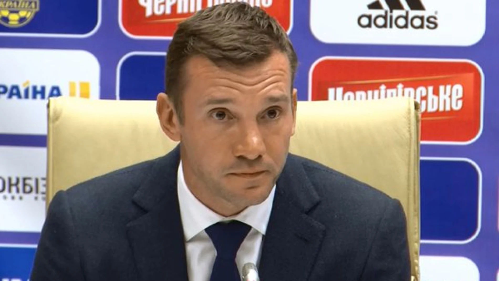 Andrei Shevchenko, seleccionador de Ucrania. Andrei Shevchenko, seleccionador de Ucrania.