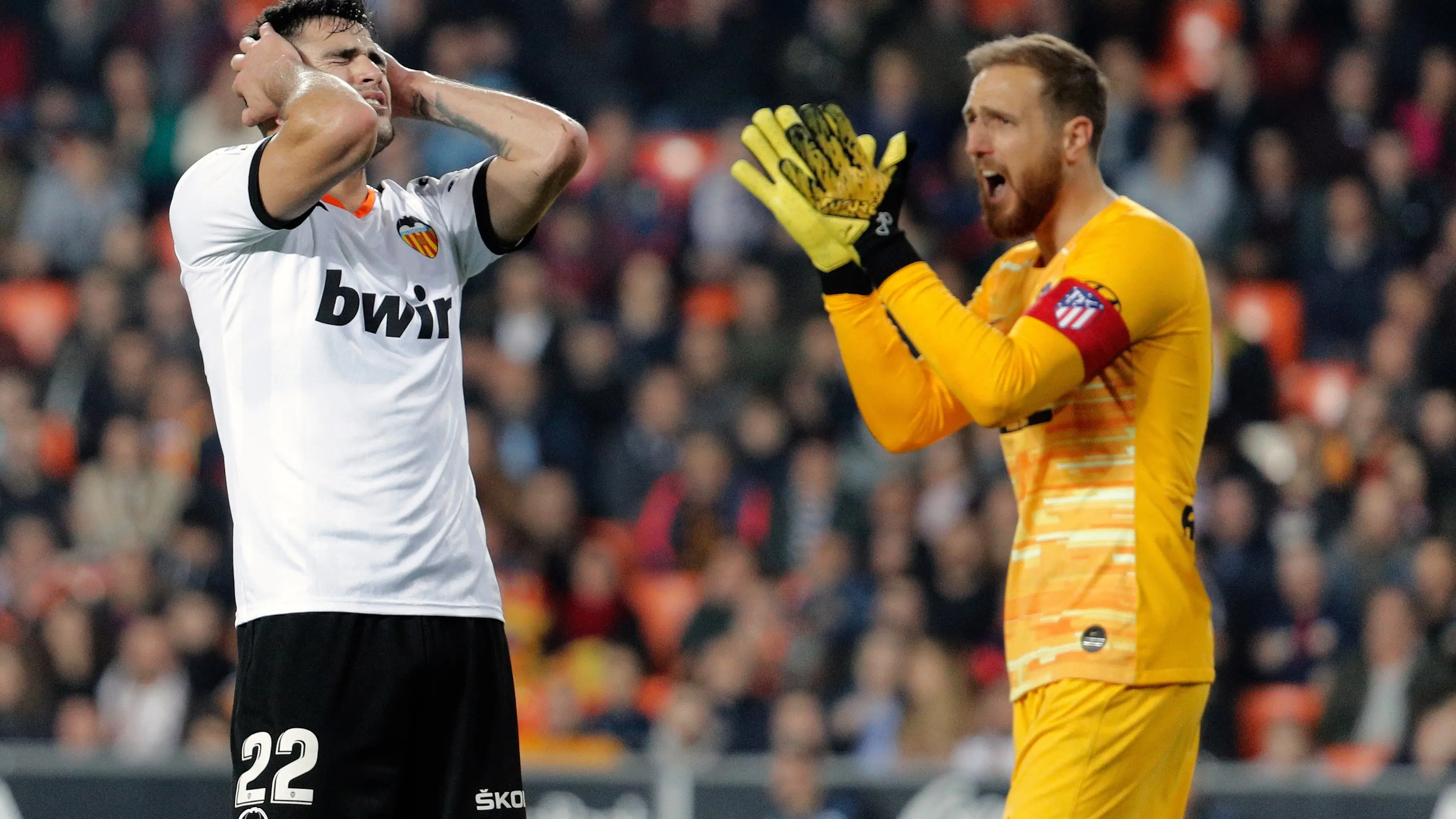 Oblak anima a sus compa&ntilde;eros ante la desesperaci&oacute;n de Maxi G&oacute;mez