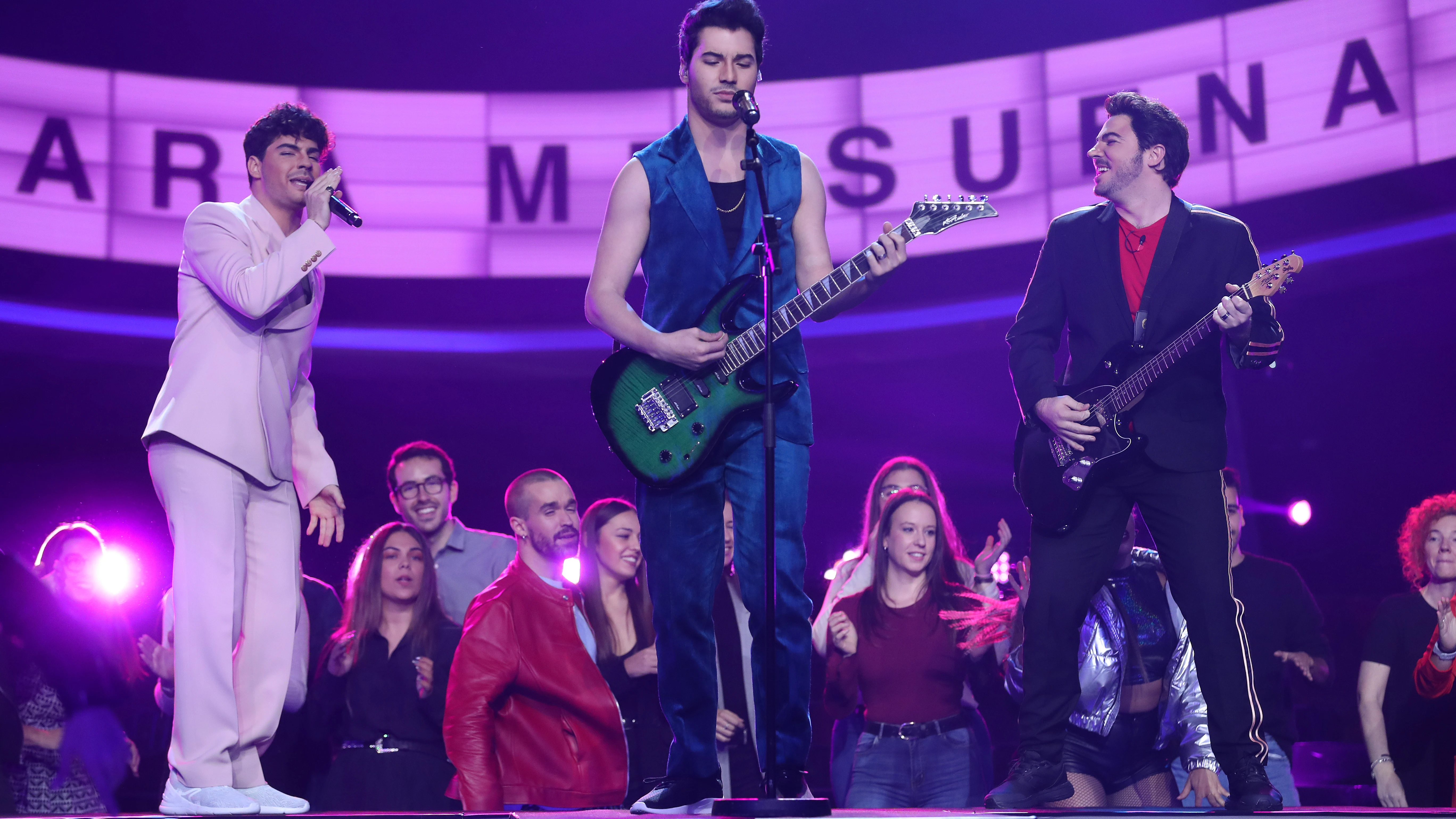 Gemeliers se convierten en los Jonas Brothers con “Sucker”
