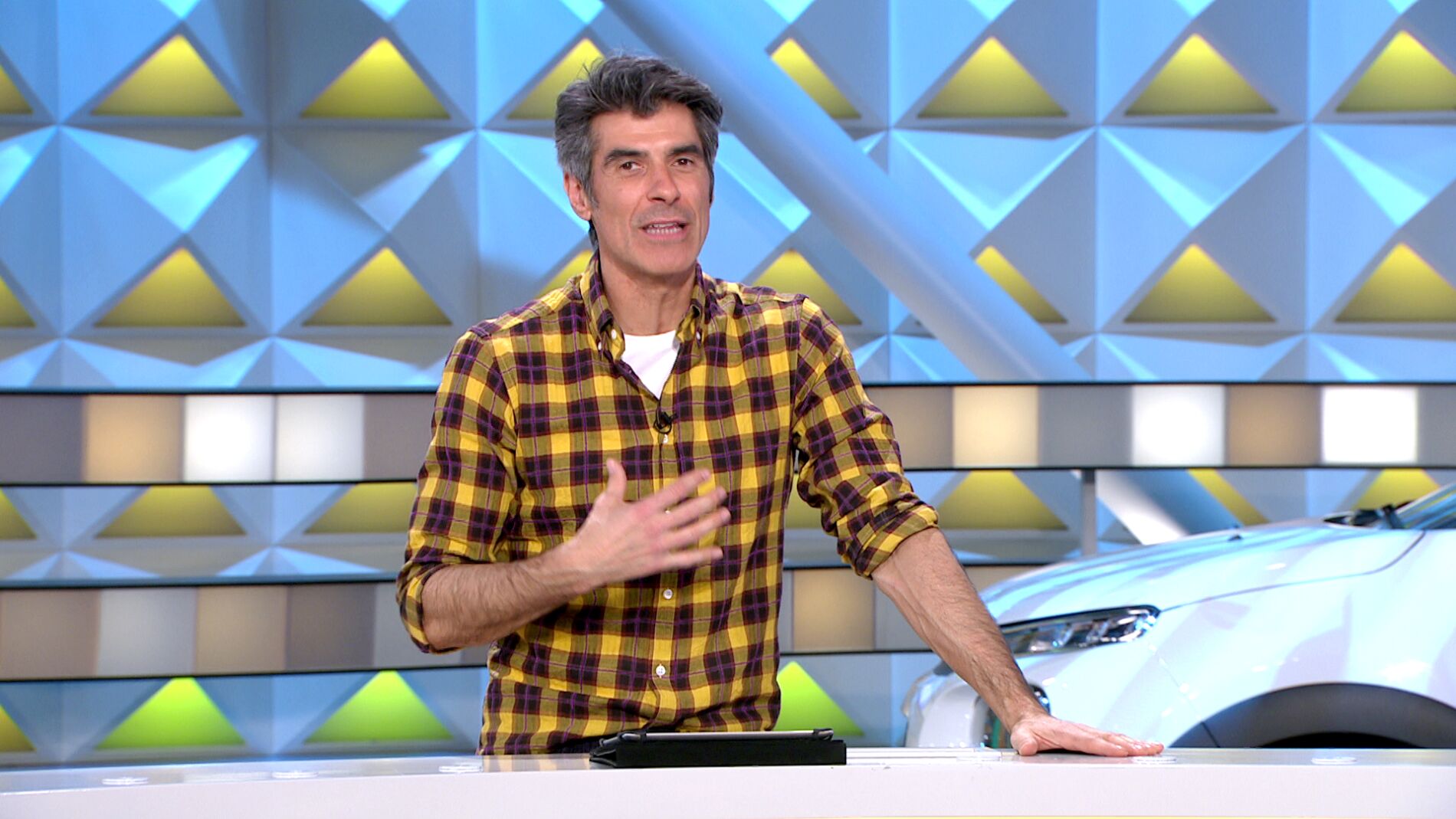 La clase de autoestima para tener &eacute;xito en el amor de un panel de 'La ruleta de la suerte'
