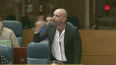 Bronca en la Asamblea de Madrid por el pin parental Bronca en la Asamblea de Madrid por el pin parental