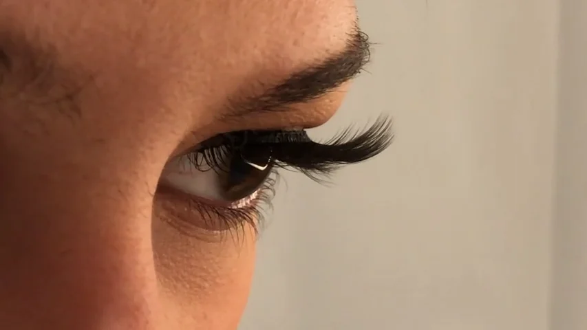 Todo lo que debes saber sobre las pestañas postizas con imán Todo lo que debes saber sobre las pestañas postizas con imán