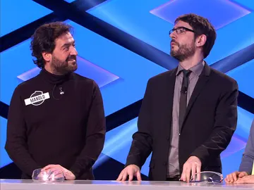 El tenso pique entre Juanra Bonet y Manolo, de 'Los dispersos', en '¡Boom!' El tenso pique entre Juanra Bonet y Manolo, de 'Los dispersos', en '¡Boom!'