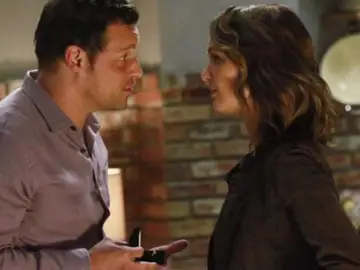 Alex Karev (Justin Chambers) y Jo (Camilla Luddington) en 'Anatomía de Grey' Alex Karev (Justin Chambers) y Jo (Camilla Luddington) en 'Anatomía de Grey'