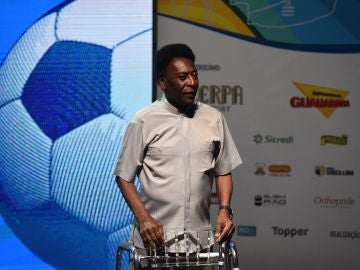 Pelé rompe su silencio sobre su supuesta depresión
