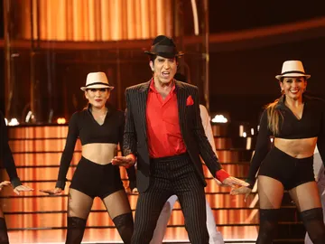 Mario Vaquerizo se sube a la pista con ‘Bye, bye’ de David Civera en ‘Tu cara me suena’ Mario Vaquerizo se sube a la pista con ‘Bye, bye’ de David Civera en ‘Tu cara me suena’