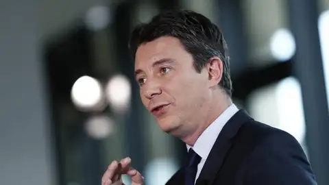 Renuncia el candidato de Macron a la alcaldía de París por un escándalo sexual Renuncia el candidato de Macron a la alcaldía de París por un escándalo sexual