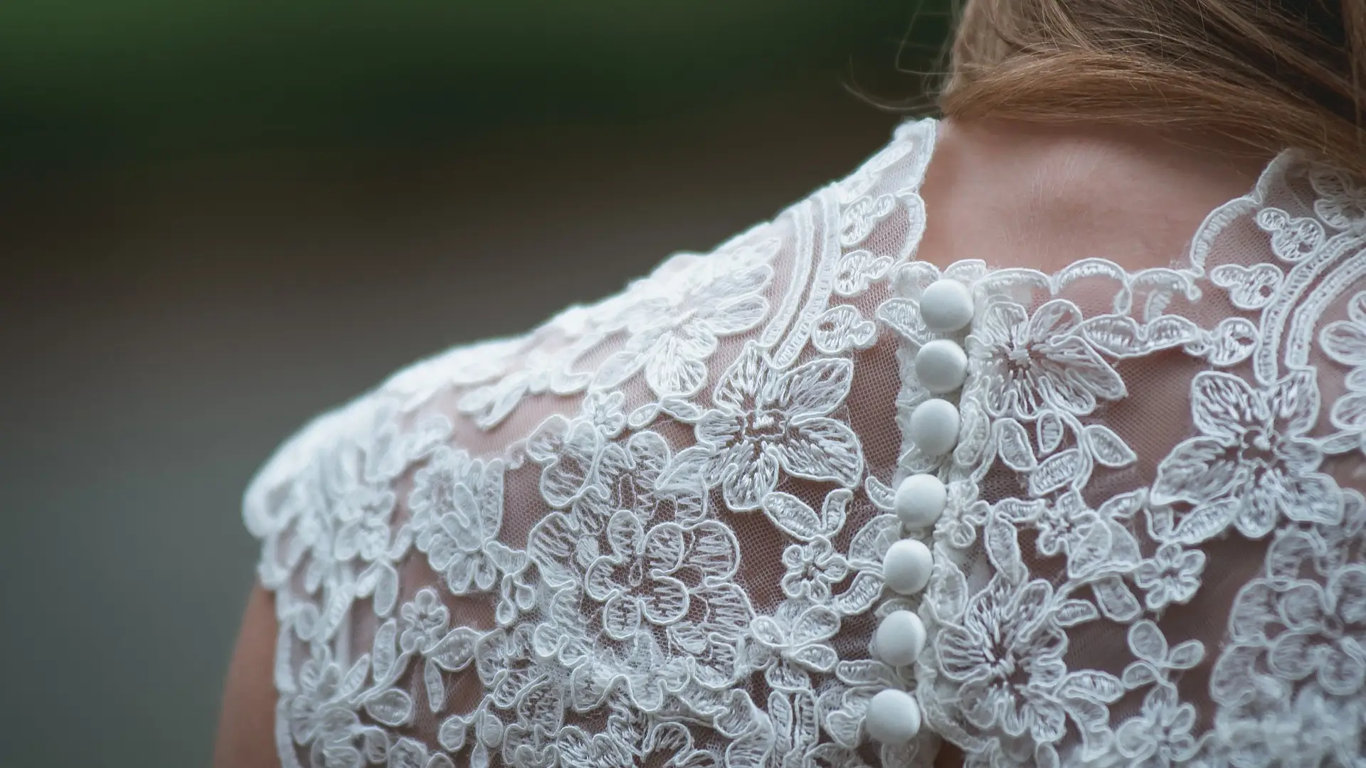 Mujer vestida de novia